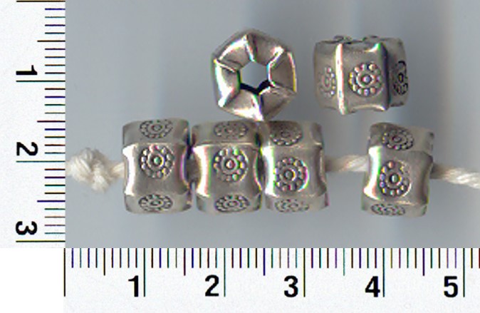 Thai Karen Hill Tribe Silver Beads Dot Flower Printed Hexagon Beads BL022 (5 Beads)