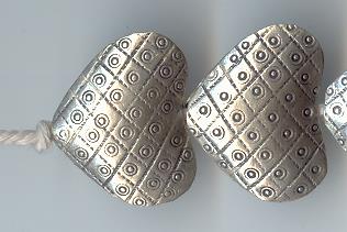 Thai Karen Hill Tribe Silver Beads Circle Embossed Heart Beads BL196 (2 Beads)