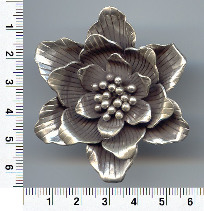 Thai Karen Hill Tribe Silver Silver Blooming Flower Pendant NL120