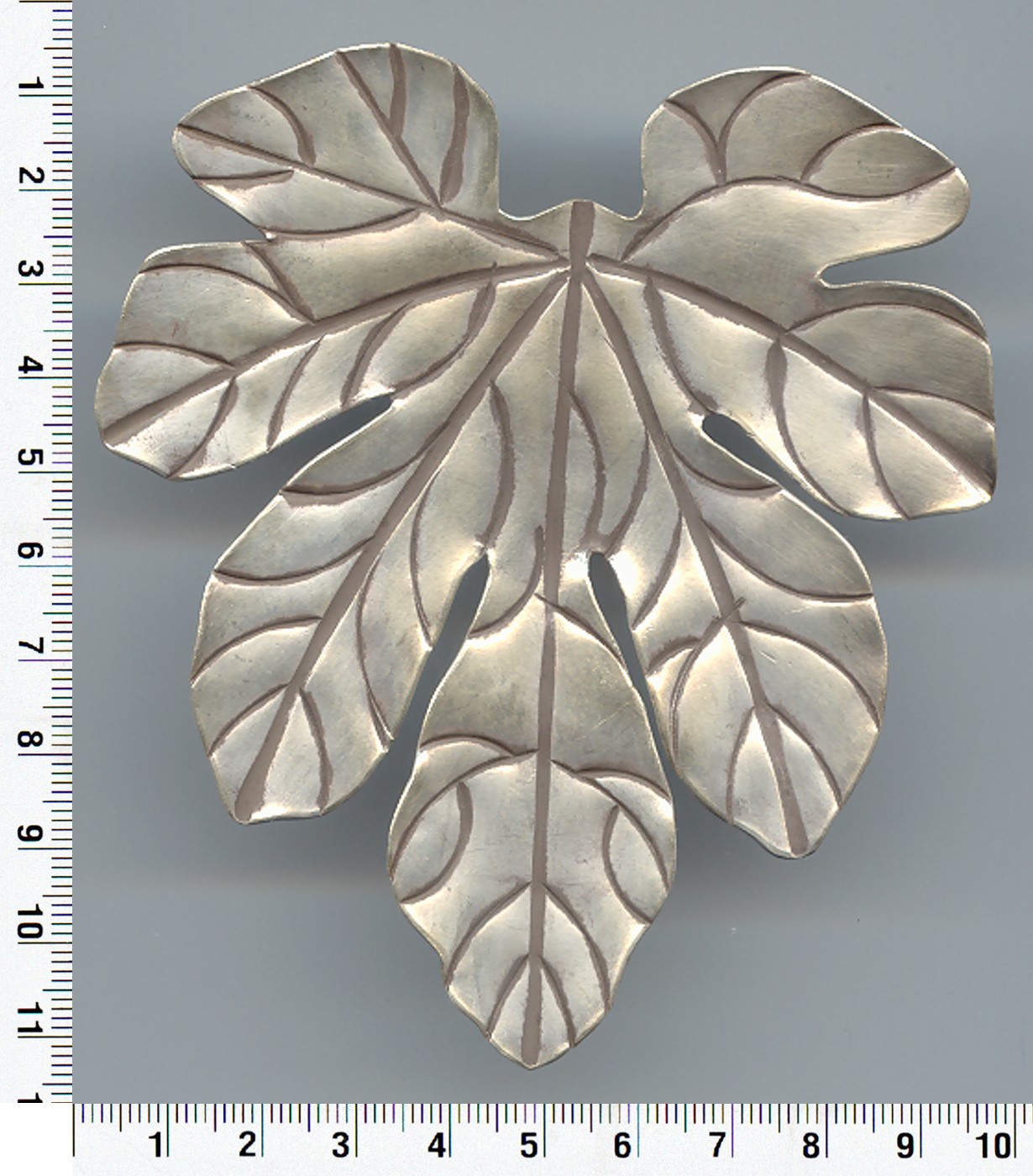 Thai Karen Hill Tribe Silver Leaf Pendant NL145