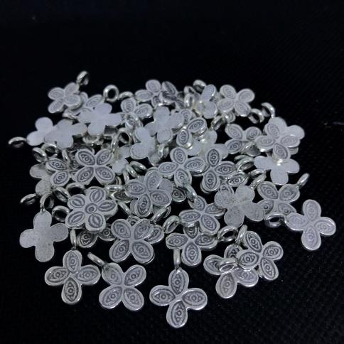 Thai Karen Hill Tribe Silver Pendants 20PD152 (10 Beads)