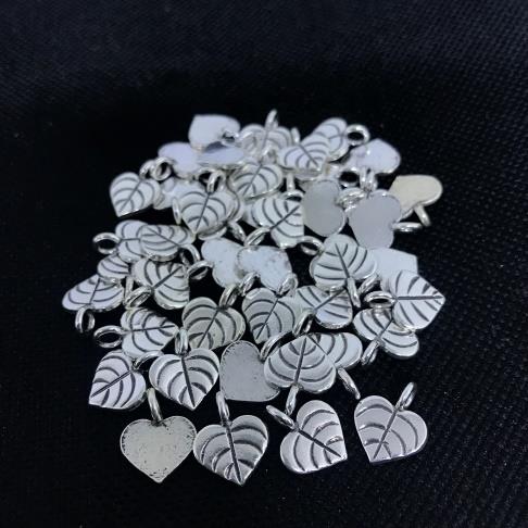 Thai Karen Hill Tribe Silver Pendants 20PD157 (10 Beads)