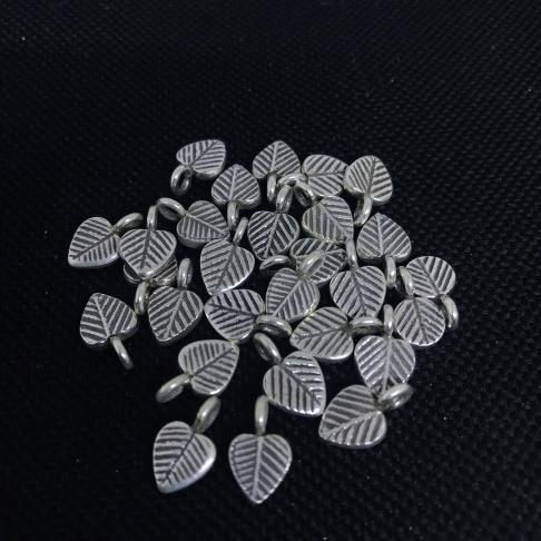 Thai Karen Hill Tribe Silver Pendants 20PD160 (10 Beads)