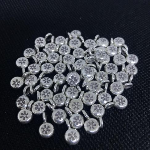 Thai Karen Hill Tribe Silver Pendants 20PD165 (10 Beads)