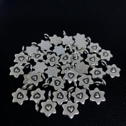Thai Karen Hill Tribe Silver Pendants 20PD180 (10 Beads)