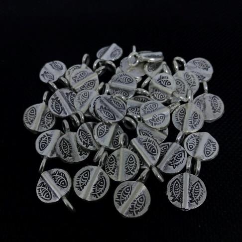Thai Karen Hill Tribe Silver Pendants 20PD201 (10 Beads)