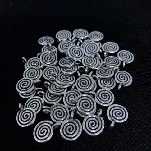 Thai Karen Hill Tribe Silver Pendants 20PD204 (10 Beads)