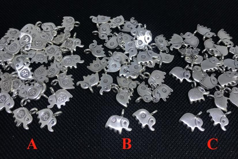 Thai Karen Hill Tribe Silver Pendants 20PD221 A (10 Beads)