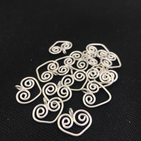 Thai Karen Hill Tribe Silver Pendants 20PD246 B (10 Beads)