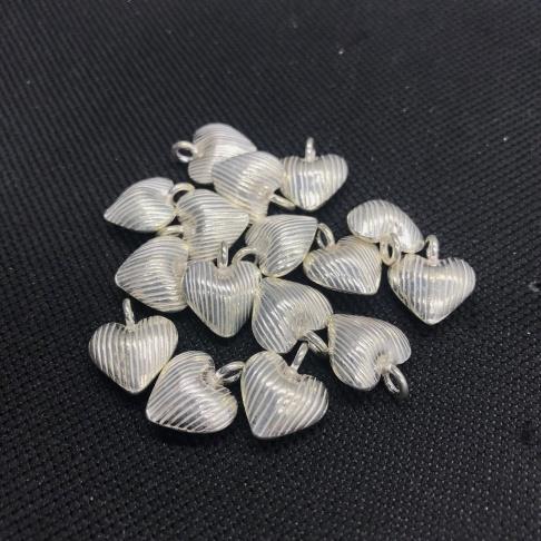 Thai Karen Hill Tribe Silver Pendants 20PD275 (10 Beads)