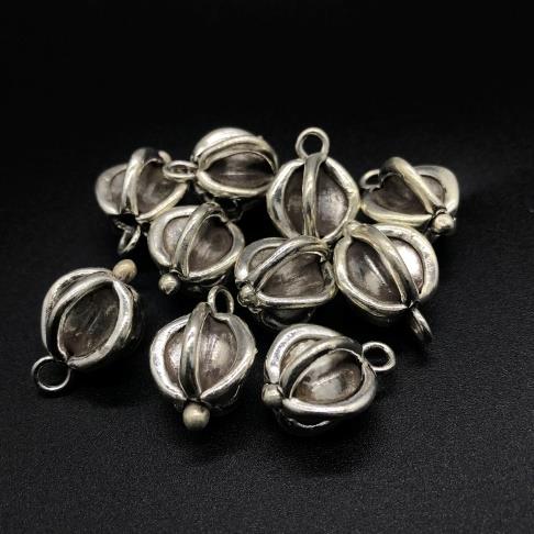 Thai Karen Hill Tribe Silver Pendants 20PD330 (10 Beads)
