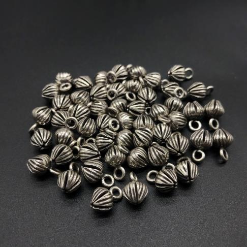 Thai Karen Hill Tribe Silver Pendants 20PD351 (10 Beads)