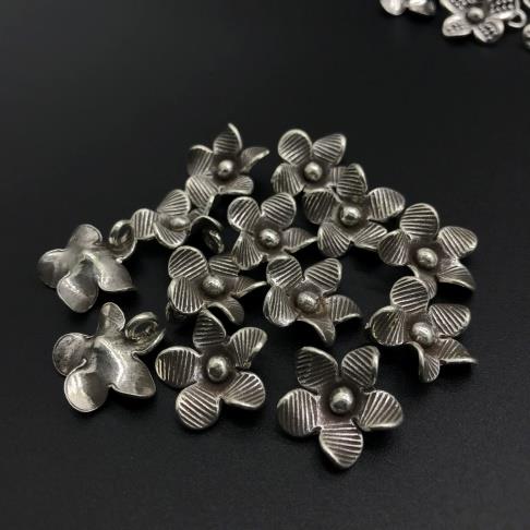 Thai Karen Hill Tribe Silver Pendants 20PD361 (10 Beads)
