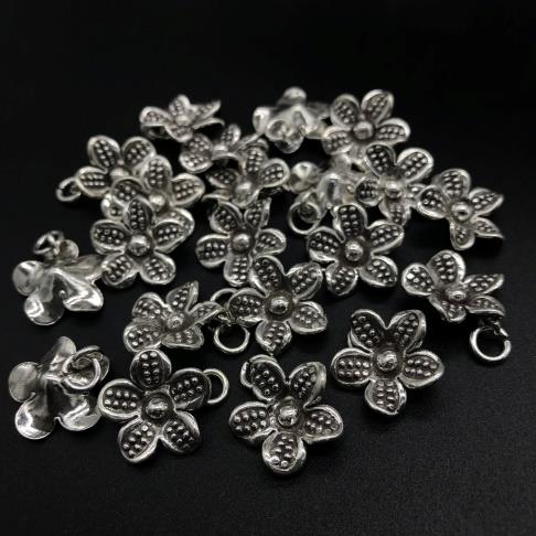 Thai Karen Hill Tribe Silver Pendants 20PD375 (10 Beads)