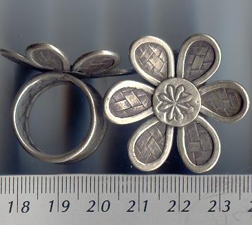 Thai Karen Hill Tribe Silver Woven Petal Flower Ring RR013 