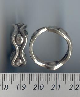 Thai Karen Hill Tribe Silver Middle- Eye Wire Ring RR098 